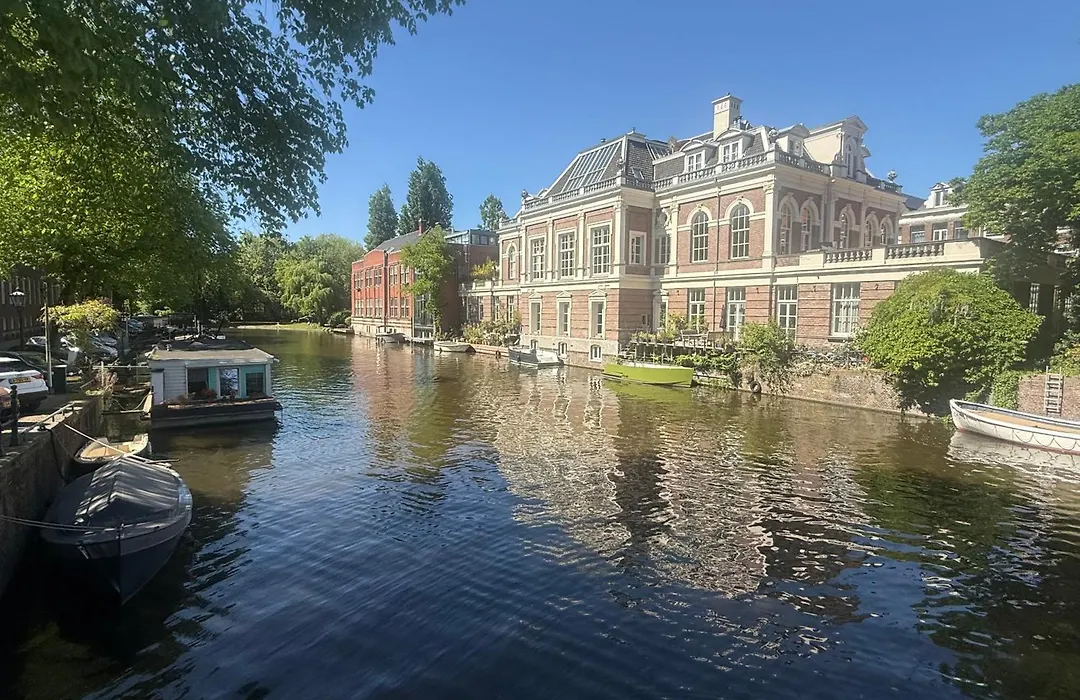 Joyjoyjoy The Green Palm Ecolicious Studio In A In Historic Canalhouse From 1729 With View On The Canals-1