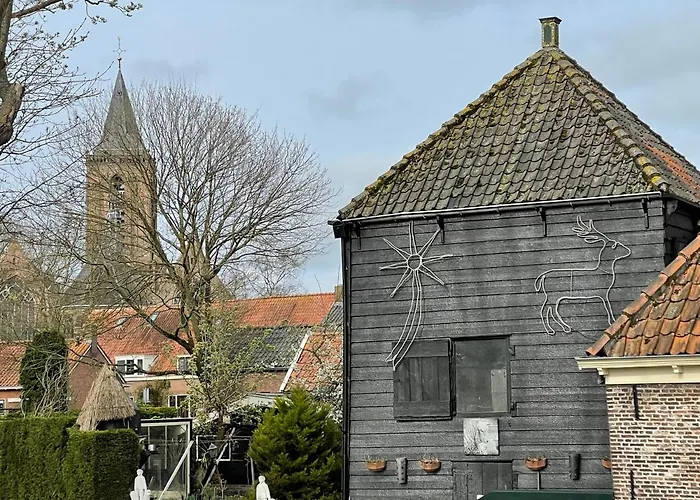 Luxury Chalets Monnickendam